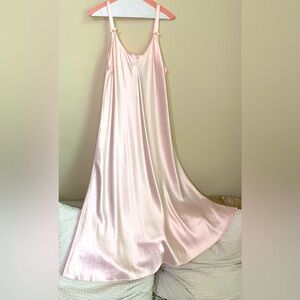 DIOR 💗 Light Pink Christian Dior Vintage Nightgown 💗